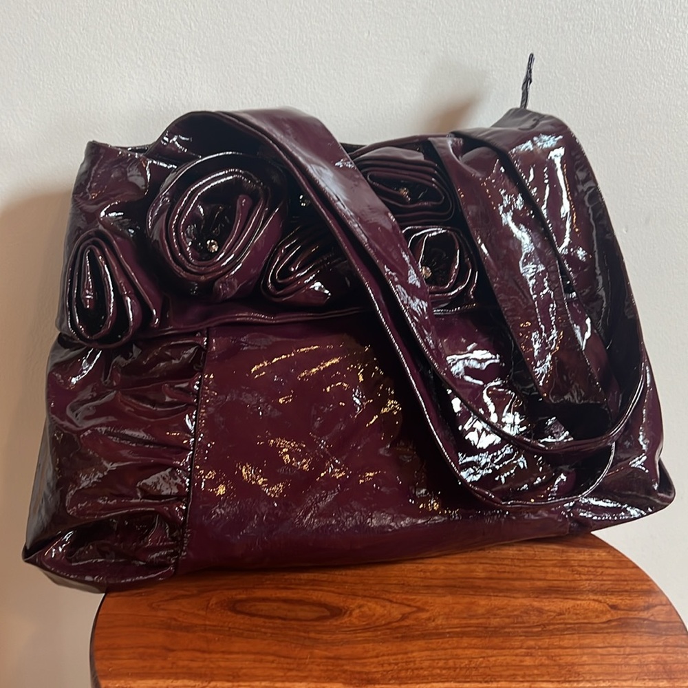 Renato Angi Venzia italian patent leather Rare shoulder bag flower accents NWOT